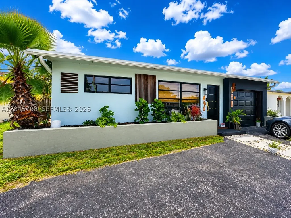 9160 NW 26th Place Sunrise FL 33322