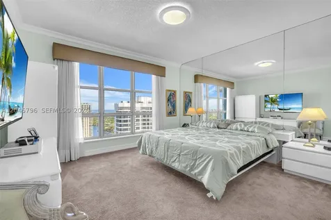 19101 Mystic Pointe Drive Aventura FL 33180