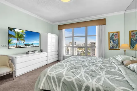19101 Mystic Pointe Drive Aventura FL 33180