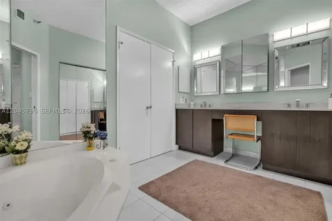 19101 Mystic Pointe Drive Aventura FL 33180