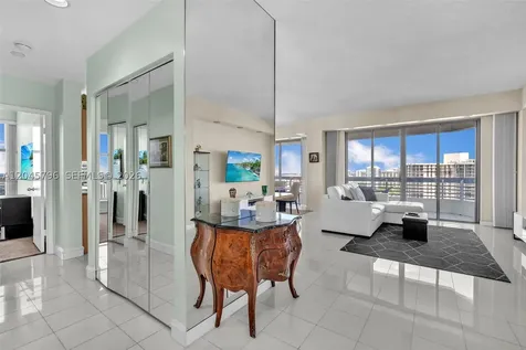 19101 Mystic Pointe Drive Aventura FL 33180