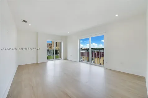 120 Salamanca Avenue Coral Gables FL 33134
