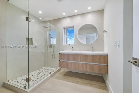 120 Salamanca Avenue Coral Gables FL 33134