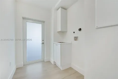 120 Salamanca Avenue Coral Gables FL 33134