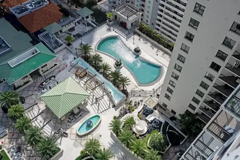 999 SW 1st Avenue Miami FL 33130