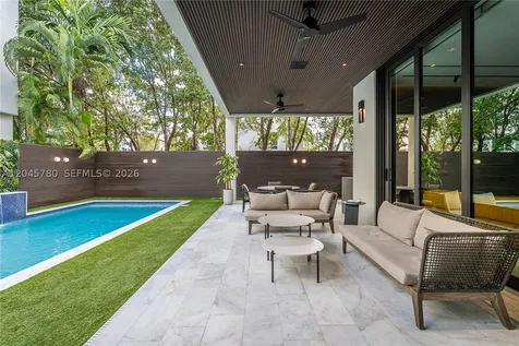 10540 NW 67th Terrace Doral FL 33178