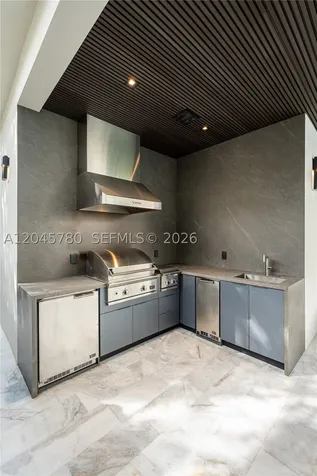 10540 NW 67th Terrace Doral FL 33178