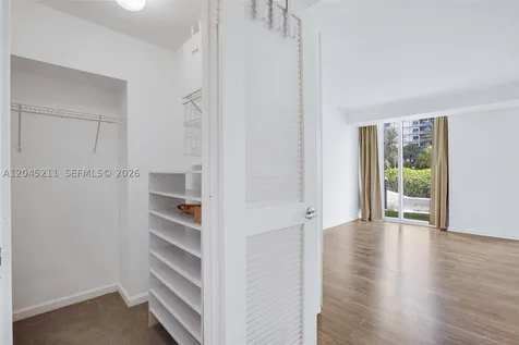 10275 Collins Avenue Bal Harbour FL 33154