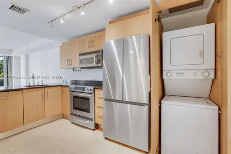10275 Collins Avenue Bal Harbour FL 33154