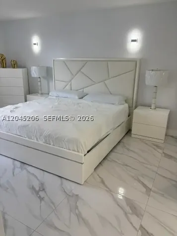 9686 Fontainebleau Boulevard Miami FL 33172