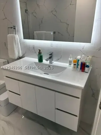 9686 Fontainebleau Boulevard Miami FL 33172