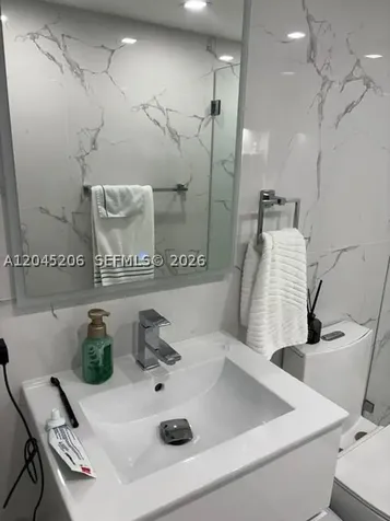 9686 Fontainebleau Boulevard Miami FL 33172