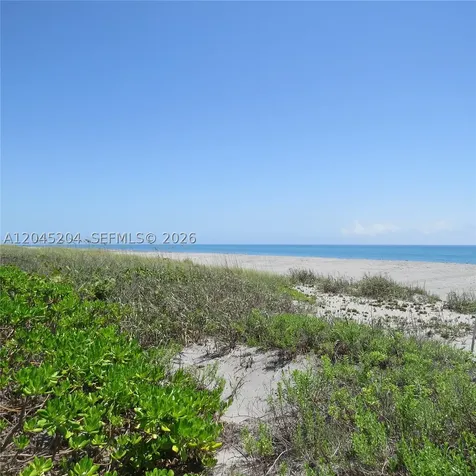 404 S Beach Road Jupiter Island FL 33455