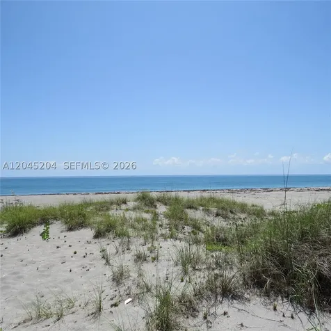 404 S Beach Road Jupiter Island FL 33455