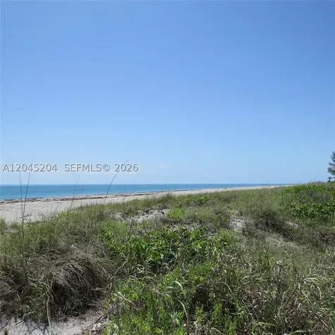 404 S Beach Road Jupiter Island FL 33455