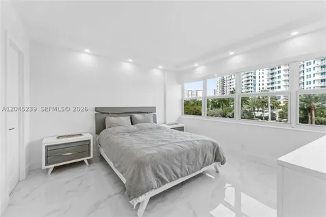 3250 NE 28th Street Fort Lauderdale FL 33308