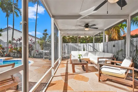 18910 NW 10th Terrace Pembroke Pines FL 33029