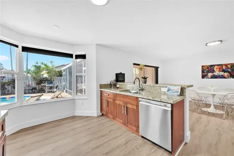 18910 NW 10th Terrace Pembroke Pines FL 33029