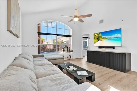 18910 NW 10th Terrace Pembroke Pines FL 33029