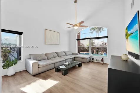 18910 NW 10th Terrace Pembroke Pines FL 33029