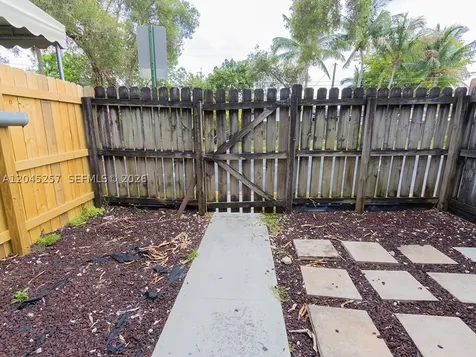 4648 NW 9th Drive Plantation FL 33317