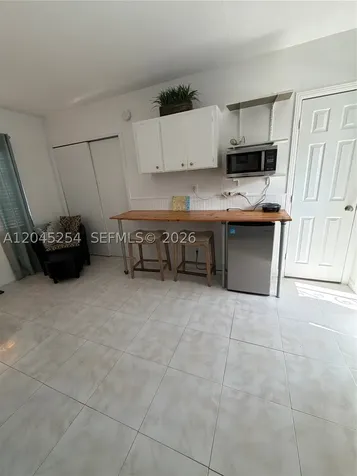 250 SE Park Street Dania Beach FL 33004