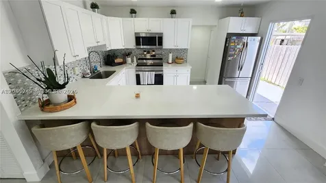 734 W 32nd Street Hialeah FL 33012