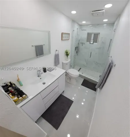734 W 32nd Street Hialeah FL 33012