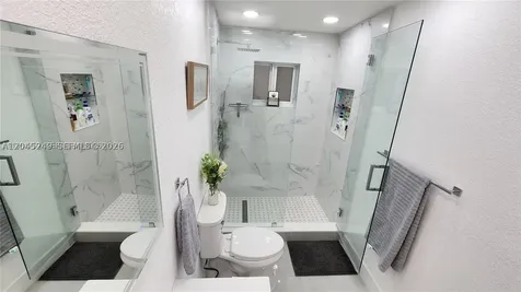 734 W 32nd Street Hialeah FL 33012
