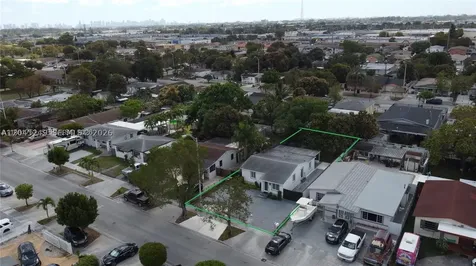 734 W 32nd Street Hialeah FL 33012