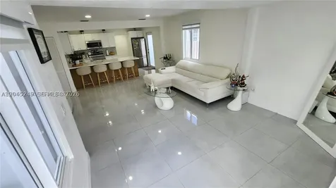 734 W 32nd Street Hialeah FL 33012