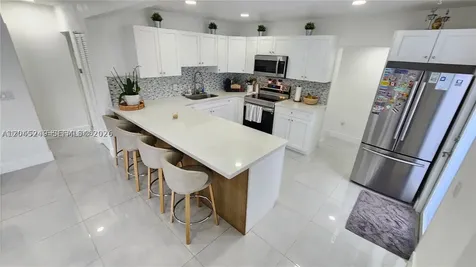 734 W 32nd Street Hialeah FL 33012