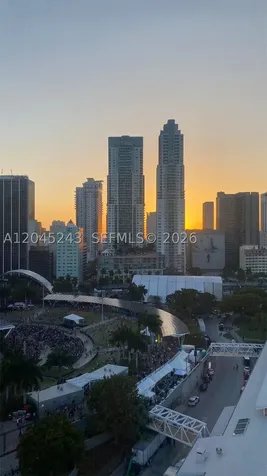 253 NE 2nd Street Miami FL 33132