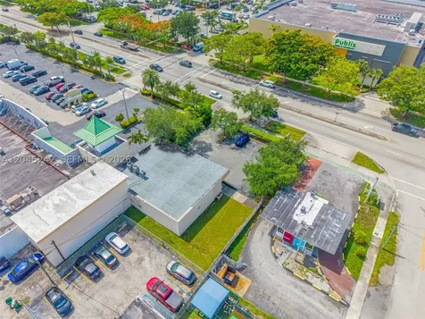 9465 SW 56th Street Miami FL 33165