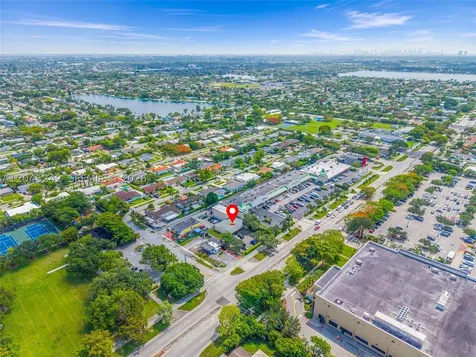 9465 SW 56th Street Miami FL 33165