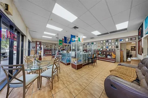 9465 SW 56th Street Miami FL 33165