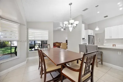 4870 Hawkes Bluff Avenue Davie FL 33331