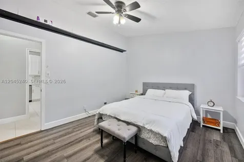 4870 Hawkes Bluff Avenue Davie FL 33331