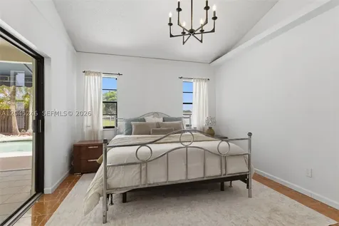 8165 NW 187th Terrace Hialeah FL 33015