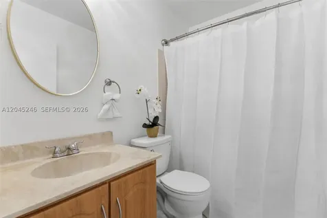 8165 NW 187th Terrace Hialeah FL 33015