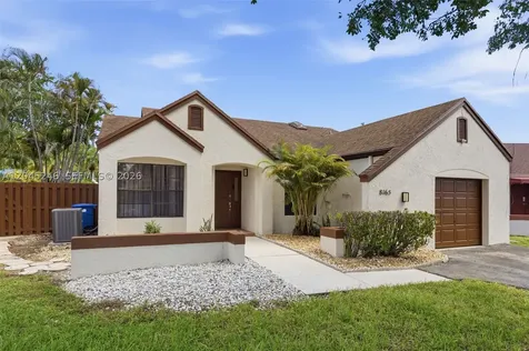 8165 NW 187th Terrace Hialeah FL 33015
