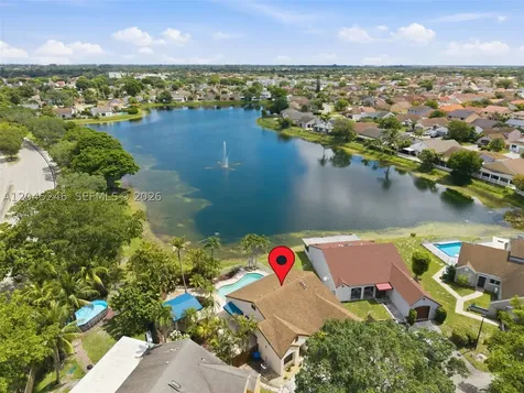 8165 NW 187th Terrace Hialeah FL 33015
