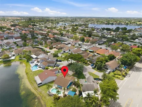 8165 NW 187th Terrace Hialeah FL 33015