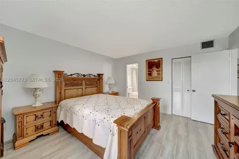 2571 Aragon Boulevard Sunrise FL 33322