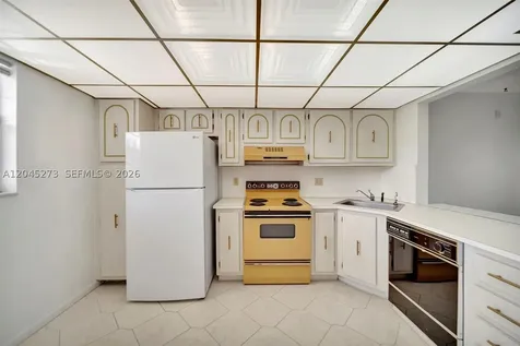2571 Aragon Boulevard Sunrise FL 33322