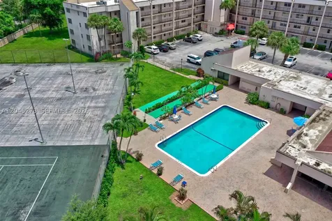 2571 Aragon Boulevard Sunrise FL 33322