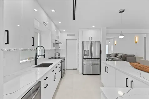 8926 Emerson Avenue Surfside FL 33154