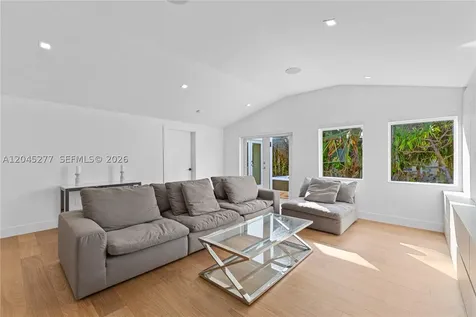 8926 Emerson Avenue Surfside FL 33154
