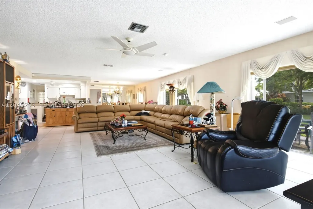 908 Cypress Terrace Pompano Beach FL 33069