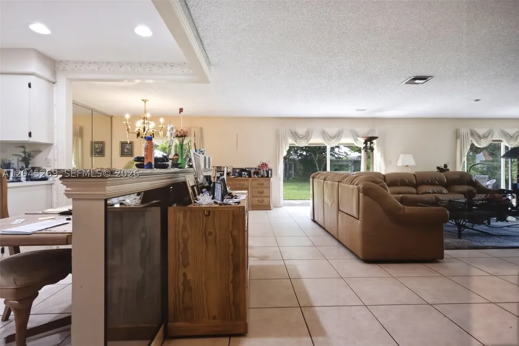 908 Cypress Terrace Pompano Beach FL 33069